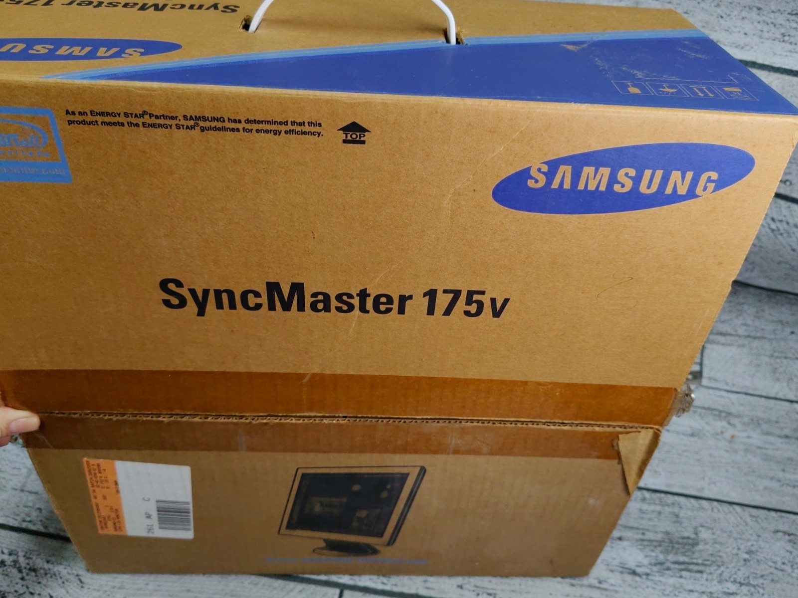 Samsung SyncMaster 175V LCD Monitor Open Box