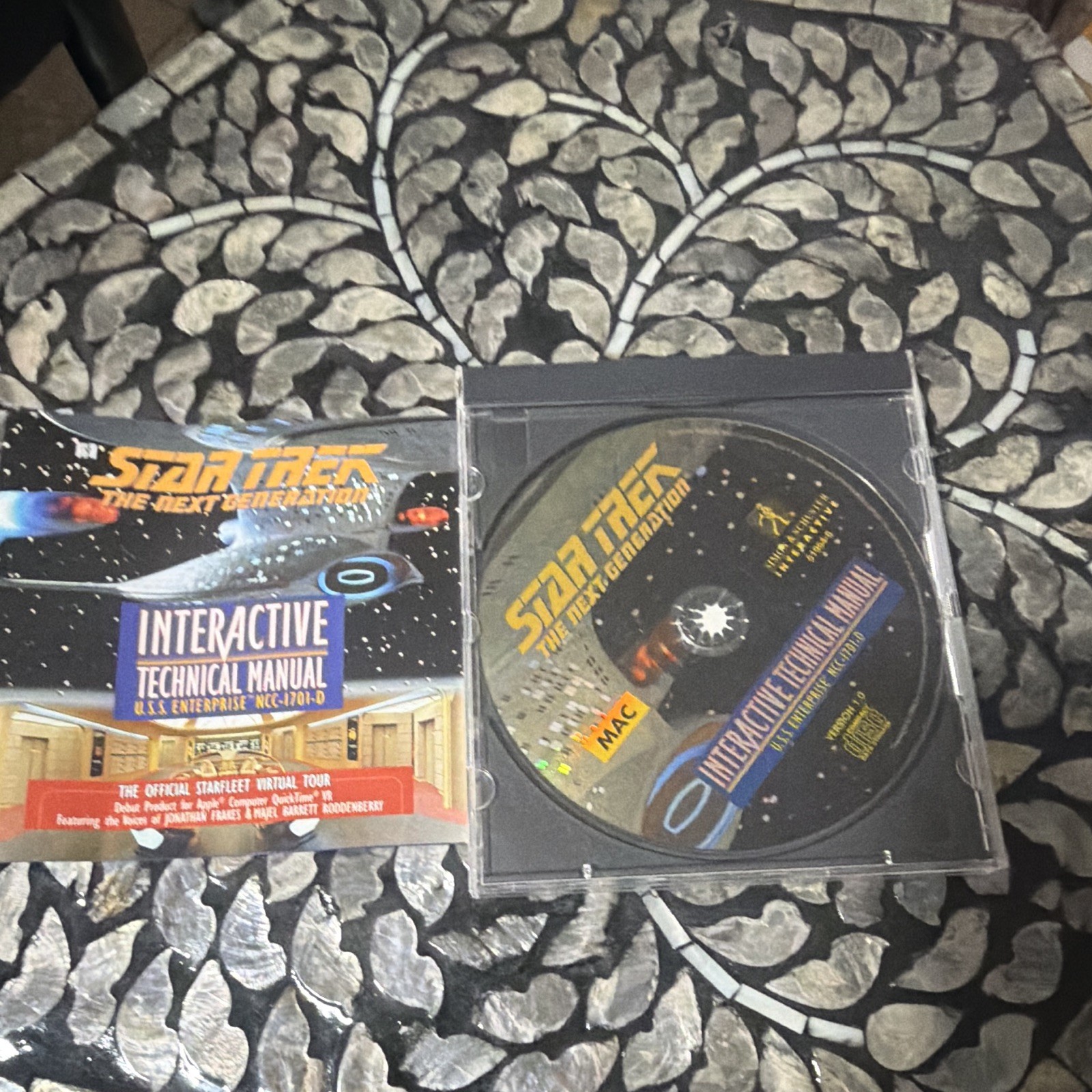 Simon & Schuster Interactive Star Trek TNG Technical Manual Mac CD English