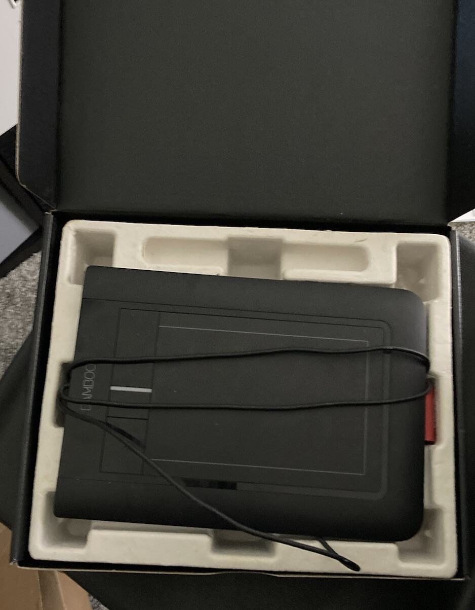 Wacom bamboo Tablet (with Everything)