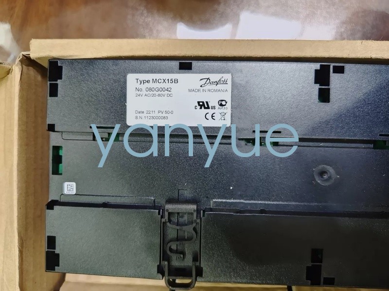 1PCS Danfoss MCX15B 080G0042 Program Controller  via FedEx or DHL
