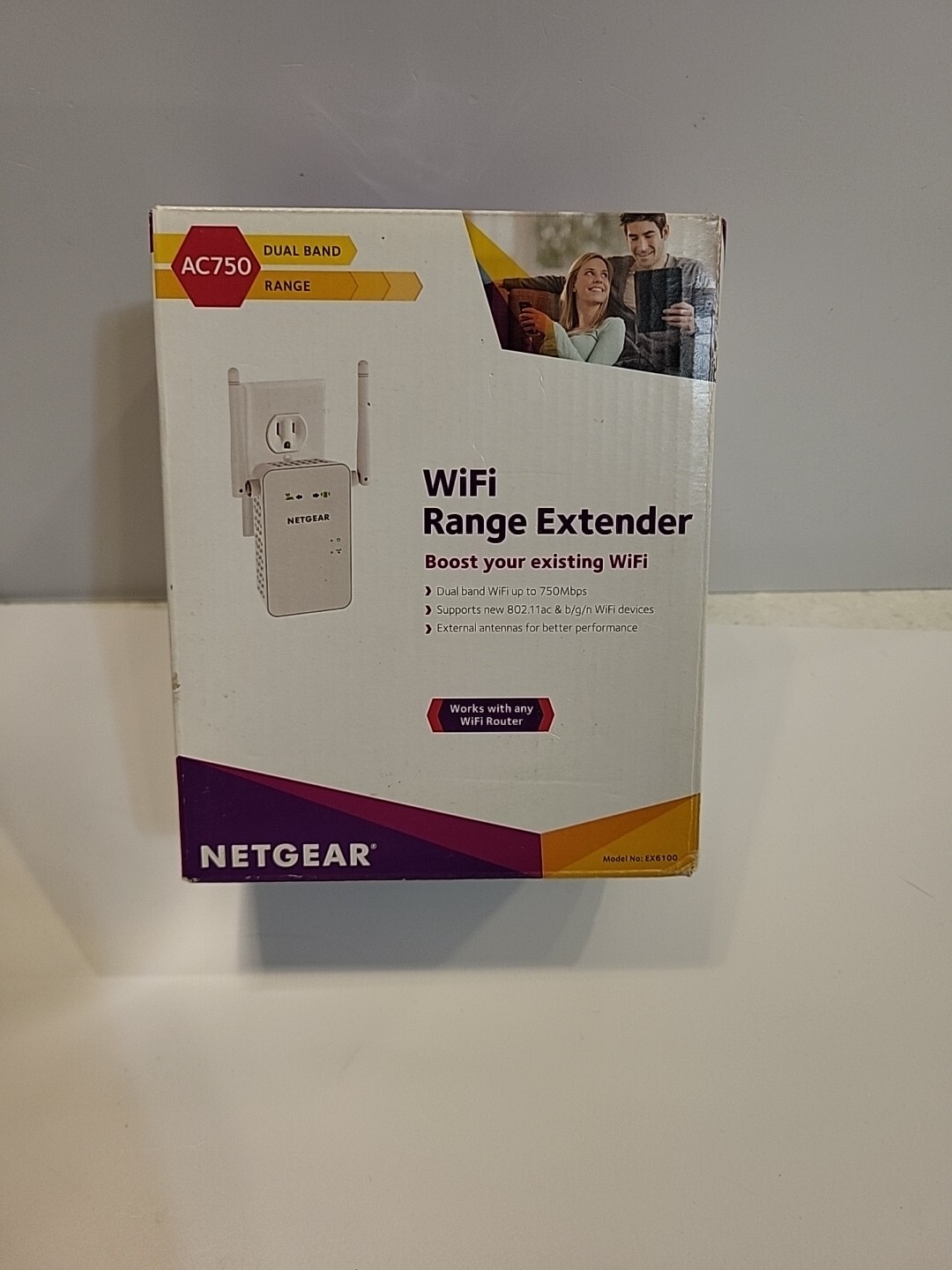 NEW NETGEAR AC750 WiFi Range Extender * NEW Sealed In Box *