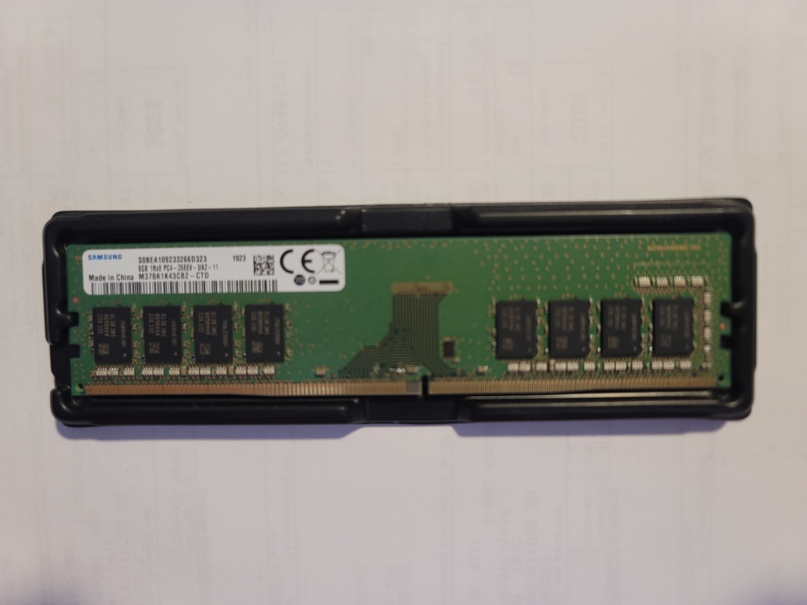 Samsung 8GB DDR4-2666 DIMM PC4-21300 RAM Module (1x8GB) M378A1K43CB2-CTD