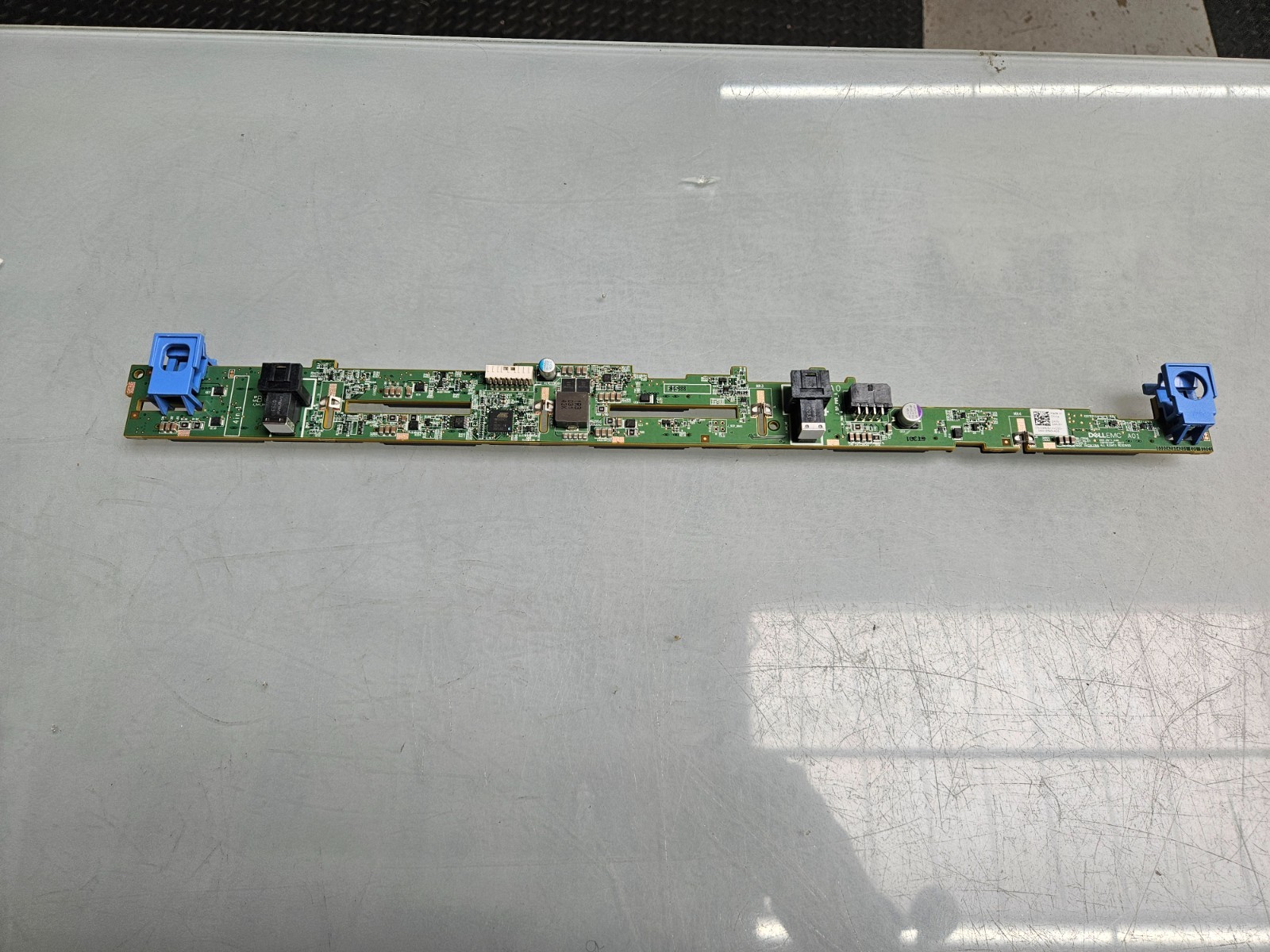 Dell 94J5V PowerEdge R440/R640 8x 2.5" SFF SAS/SATA Hard Disk Backplane 094J5V