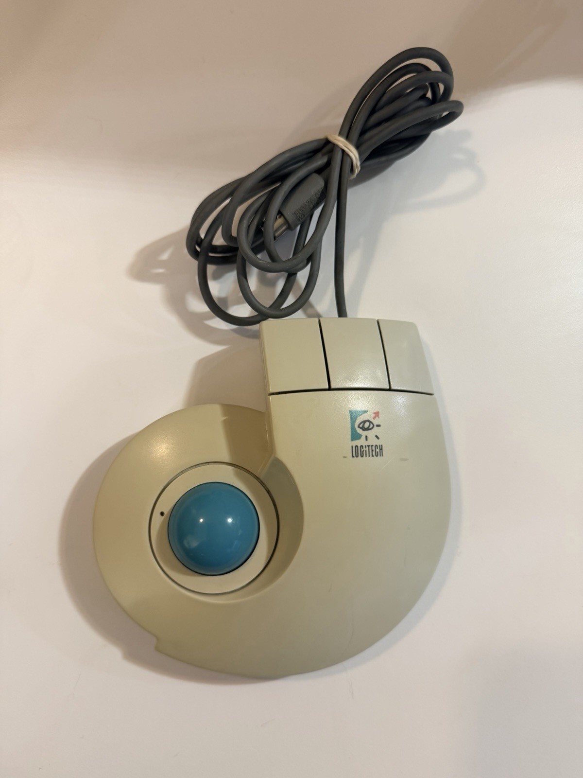 Logitech T-CD2-6F Wired Trackball Trackman Stationary Mouse PS/2 Ergonomic