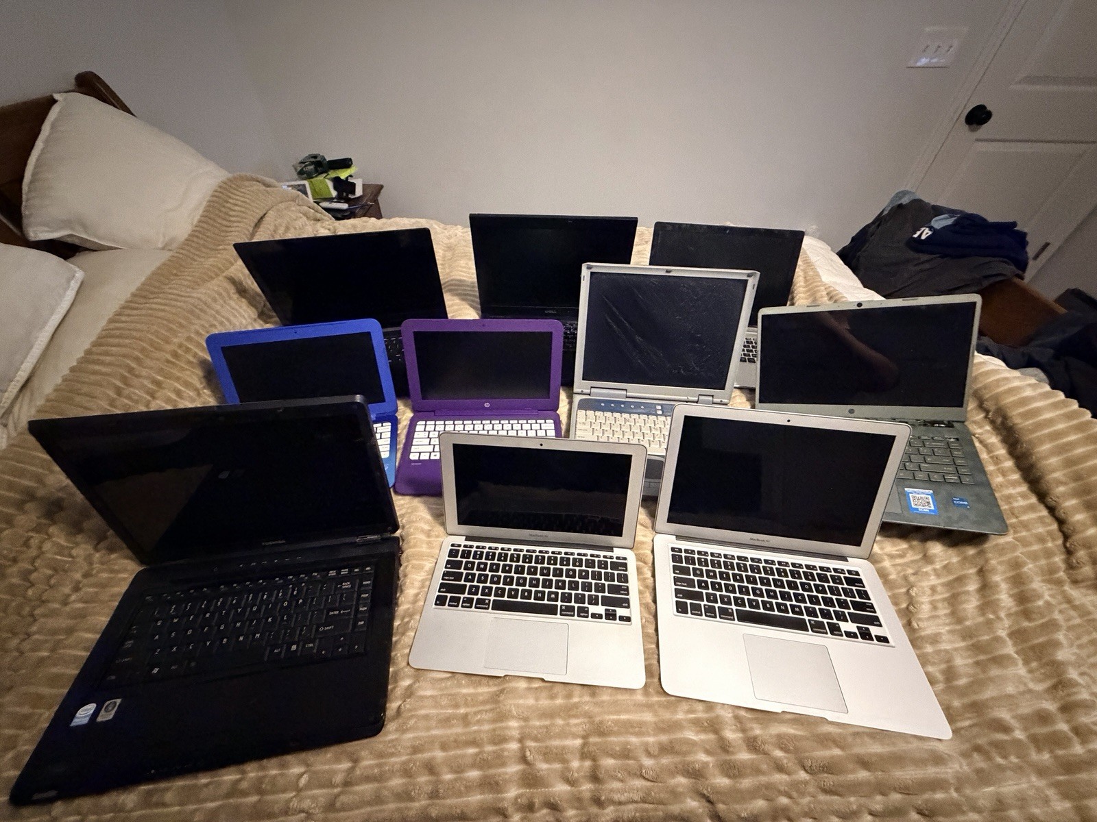 Lot Of 10x MacBooks And Laptops (Apple, HP, Lenovo, etc.) FOR PARTS 🔥🔥