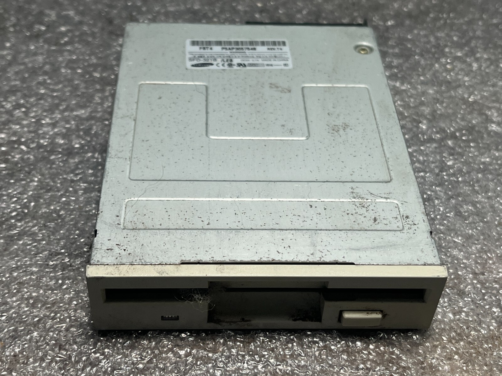 Samsung 3.5" Floppy Disc Drive Model: SFD-321B /LEB