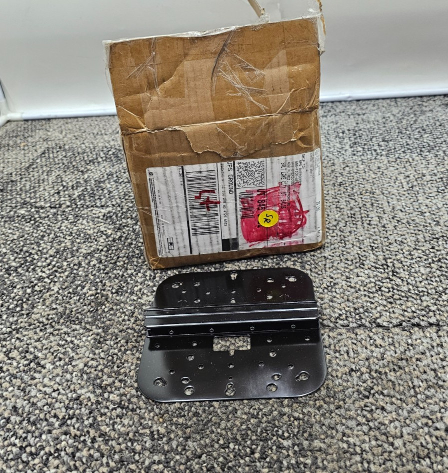 (QTY 10) HPE Aruba R1C72A AP-MNT-MP10-E AP Mount Bracket Type E