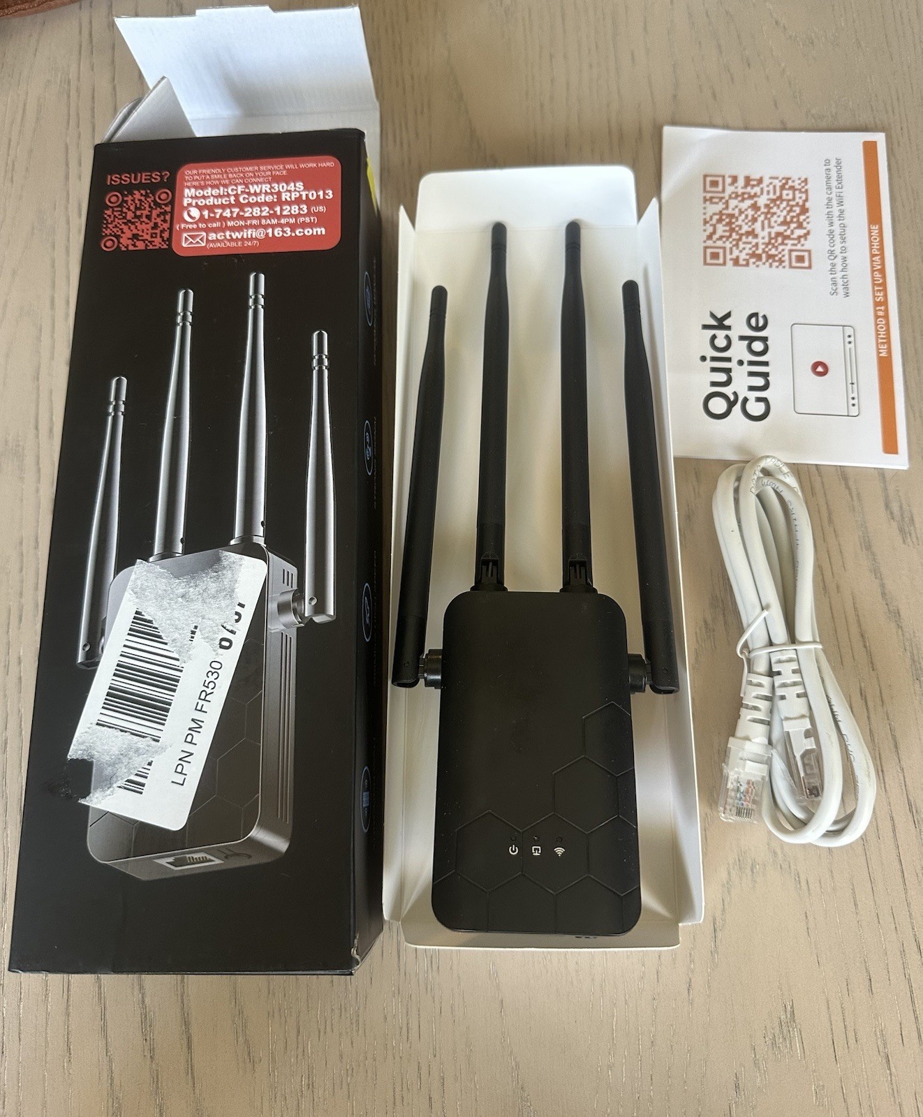 Cyseed WIFI Extender. Open Box Never Used.