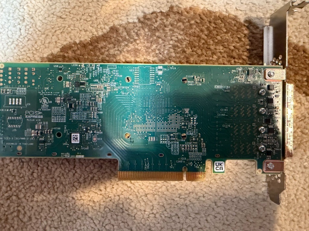 Broadcom LSI HBA 9500-16e SATA/SAS/NVMe 12Gb/s Tri-Mode PCIe 4.0 x8 05-50075-00