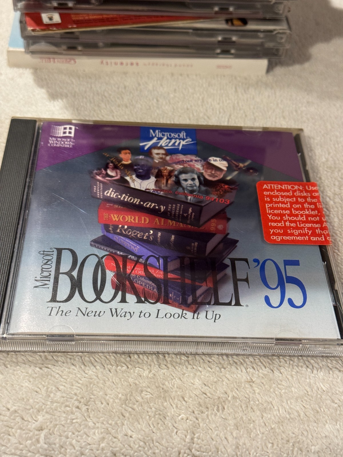 Microsoft Bookshelf 95 Multimedia Reference Library CD - GOOD CONDITION