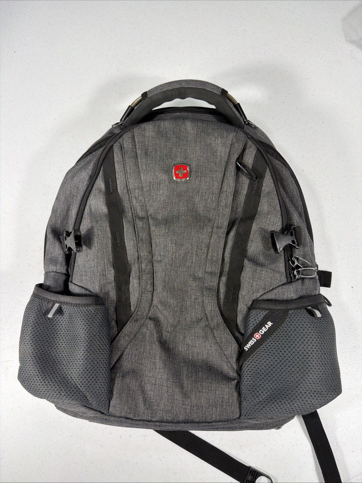 Swiss Gear Airflow Gray 19 Inch Laptop Backpack Bag Media Tablet Smart Scan USA