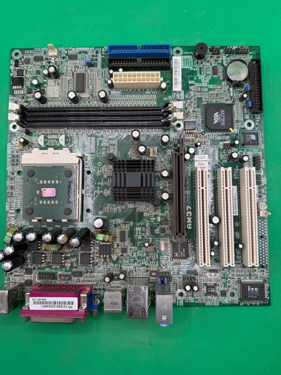 VIA Socket A Motherboard w/ AMD Athlon XP 2400+ CPU MicroATX TC