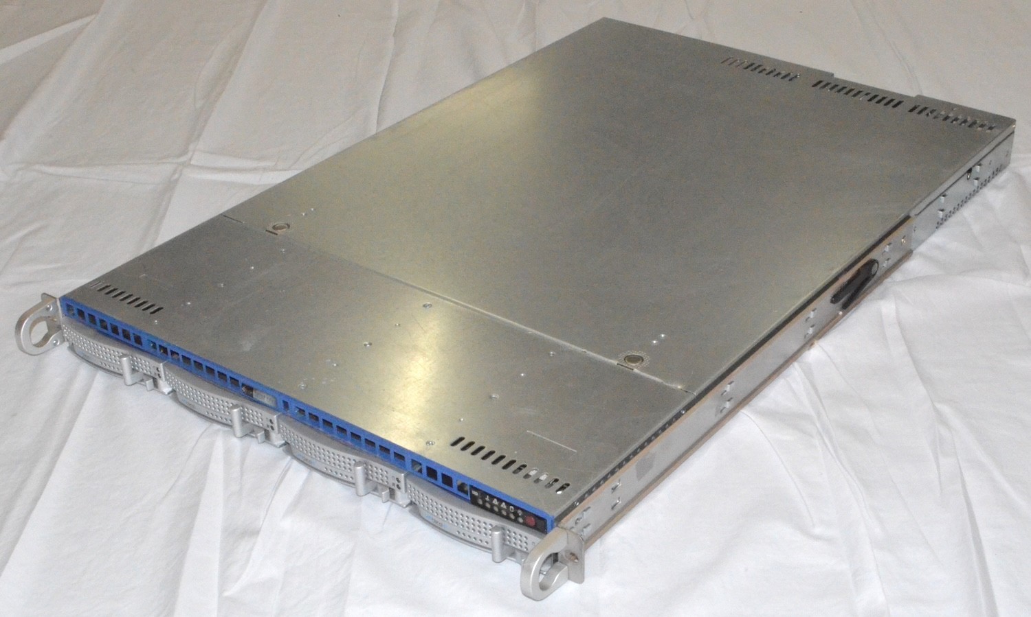 Lefthand Networks NAS Storage Array with 4-500GB Drives *Used* NSM-160, HP