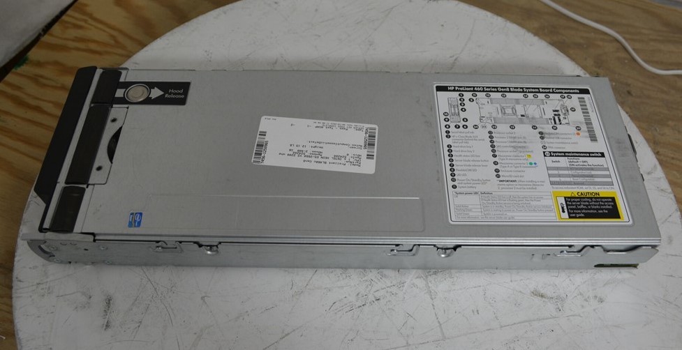 HP ProLiant BL460C Gen8 Blade Server 1*Xeon E5-2650 V2 2.2Ghz SEE NOTES