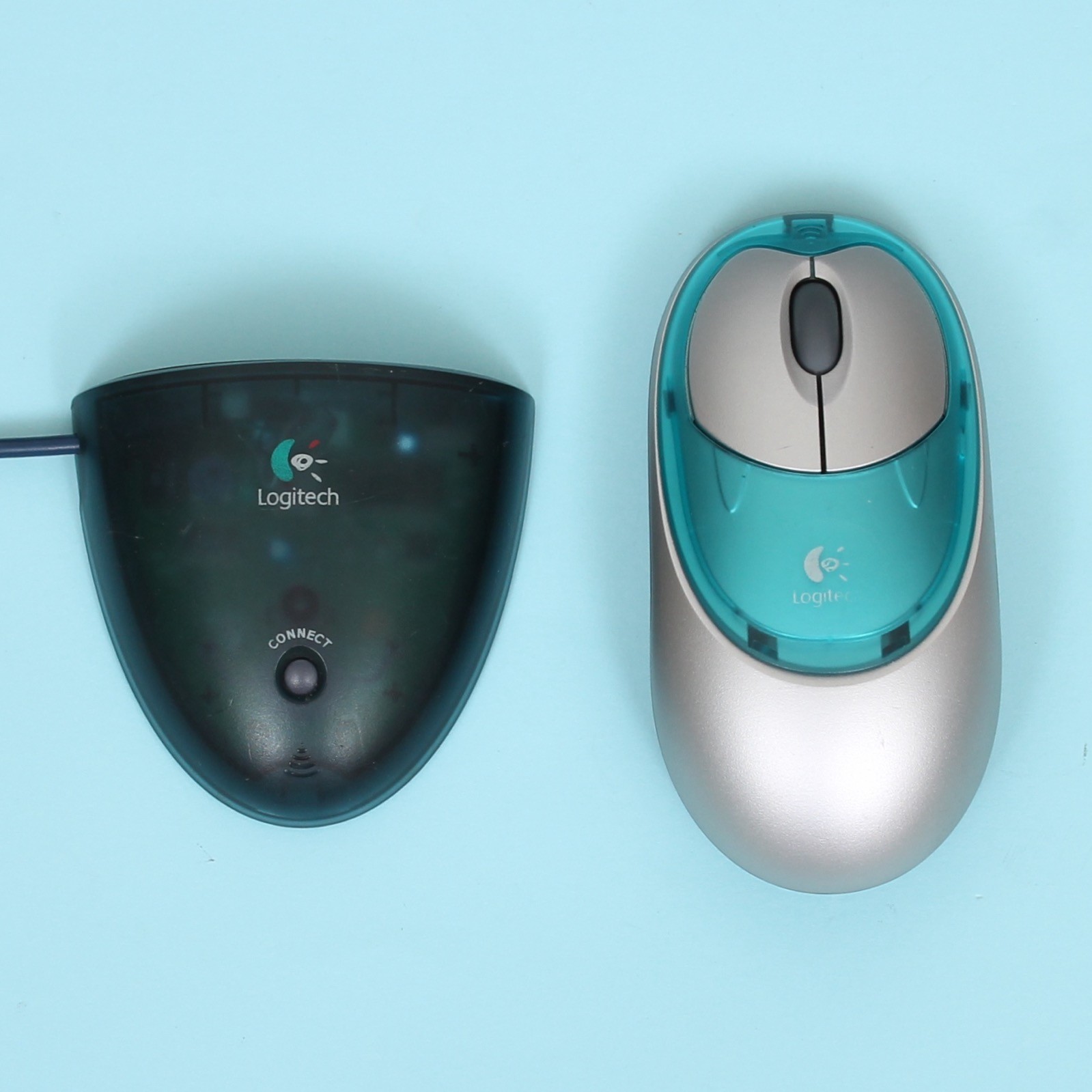 Vintage Logitech M-RM67A Cordless Optical Wireless Computer Mouse (Blue)