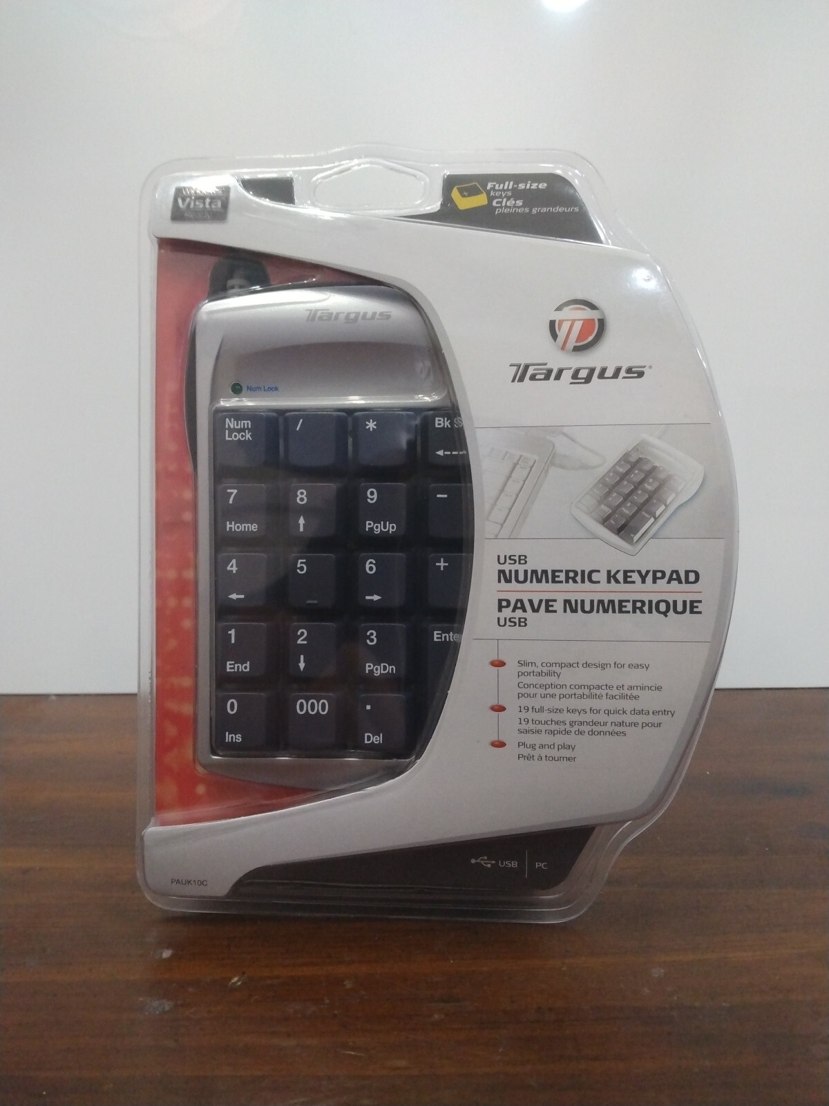 Targus Numeric Keypad USB PAUK10C PC Windows Vista Full Size Keys New Sealed