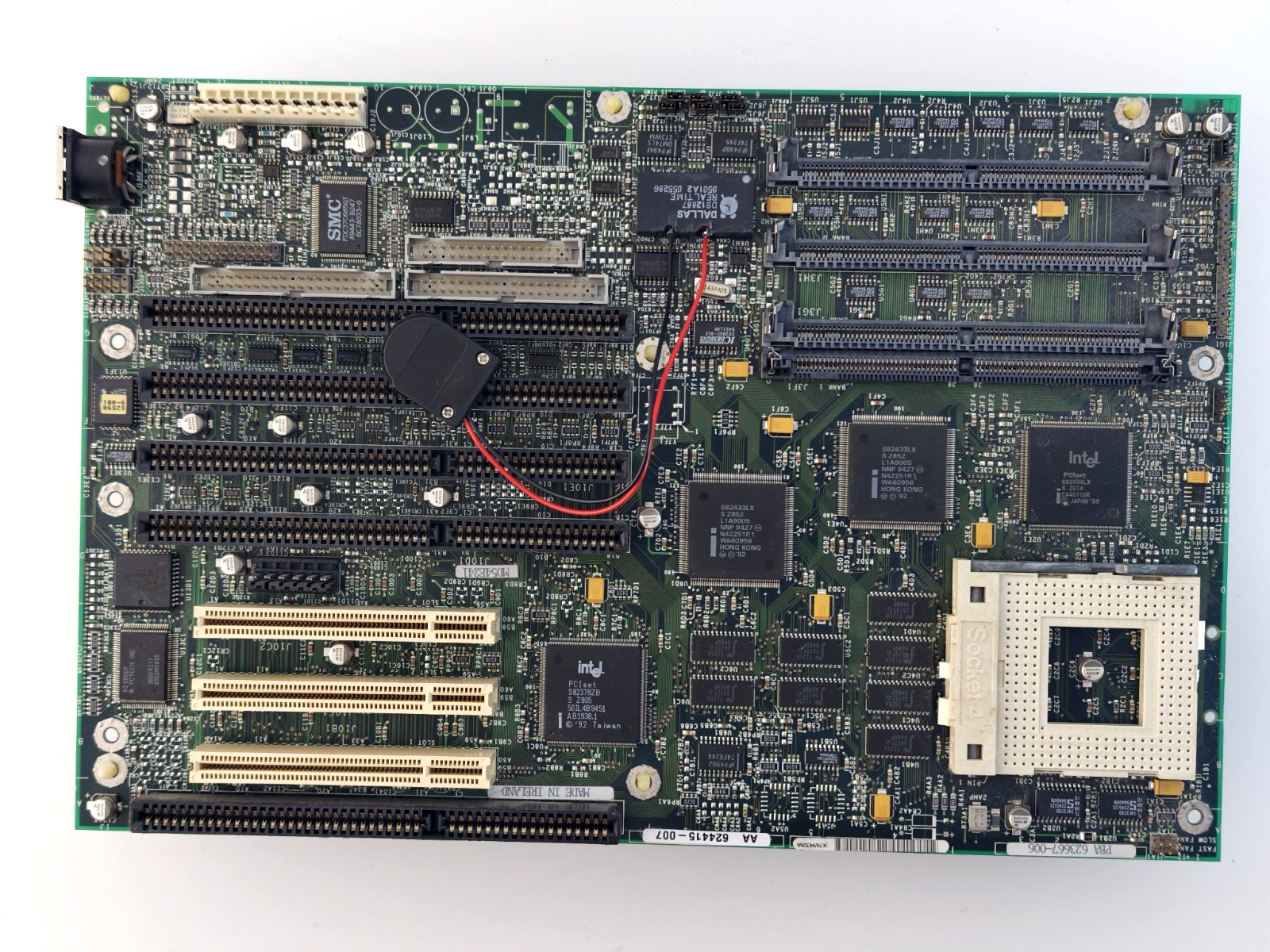 Intel Premiere/PCI ED Batman Ver.1 AT Mainboard Sockel 4 Motherboard 256KB Cache
