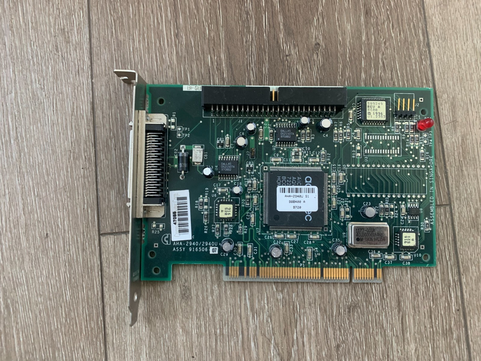 Adaptec AHA-2940/2940U+ 916506-07 PCI SCSI Controller Card 185202-001 247399-001