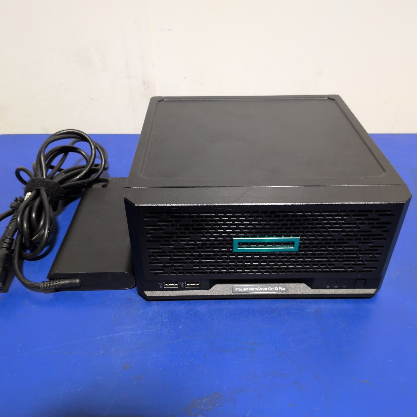 HPE ProLiant MicroServer Gen10 Plus with Power Adapter