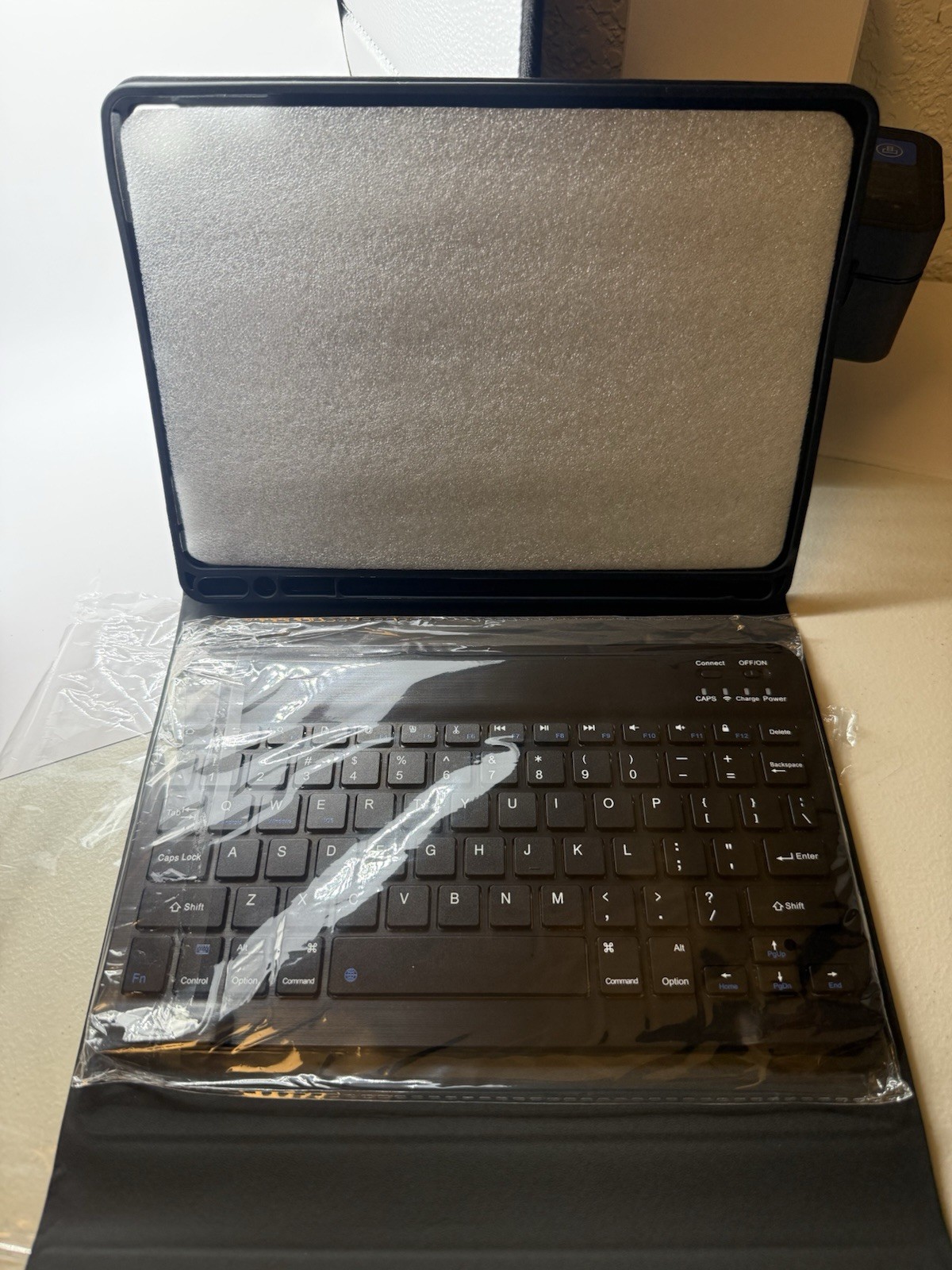 3 Systems Wireless Keyboard with BoriYuan Case (Works with Bluetooth on iPad)