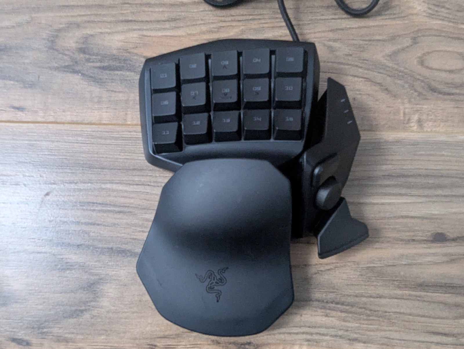 Razer Tartarus Chroma Gaming (Left) Keypad RZ07-0151