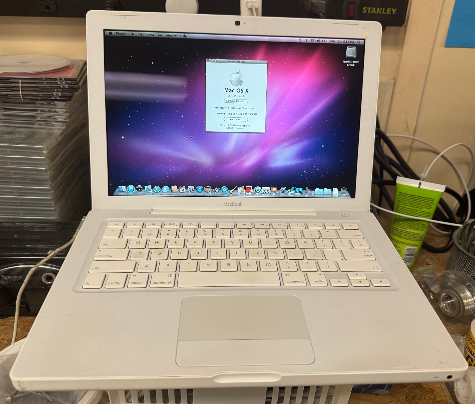 Apple MacBook 13-inch Nov. 2008 2.1GHz Intel Core 2 Duo (MB402LL/A) w/Rosetta