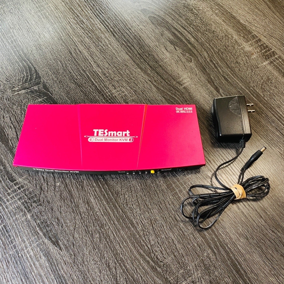 TESmart HKS0402A1U Dual Monitor KVM Switch Dual HDMI 4K 60Hz 2 PC