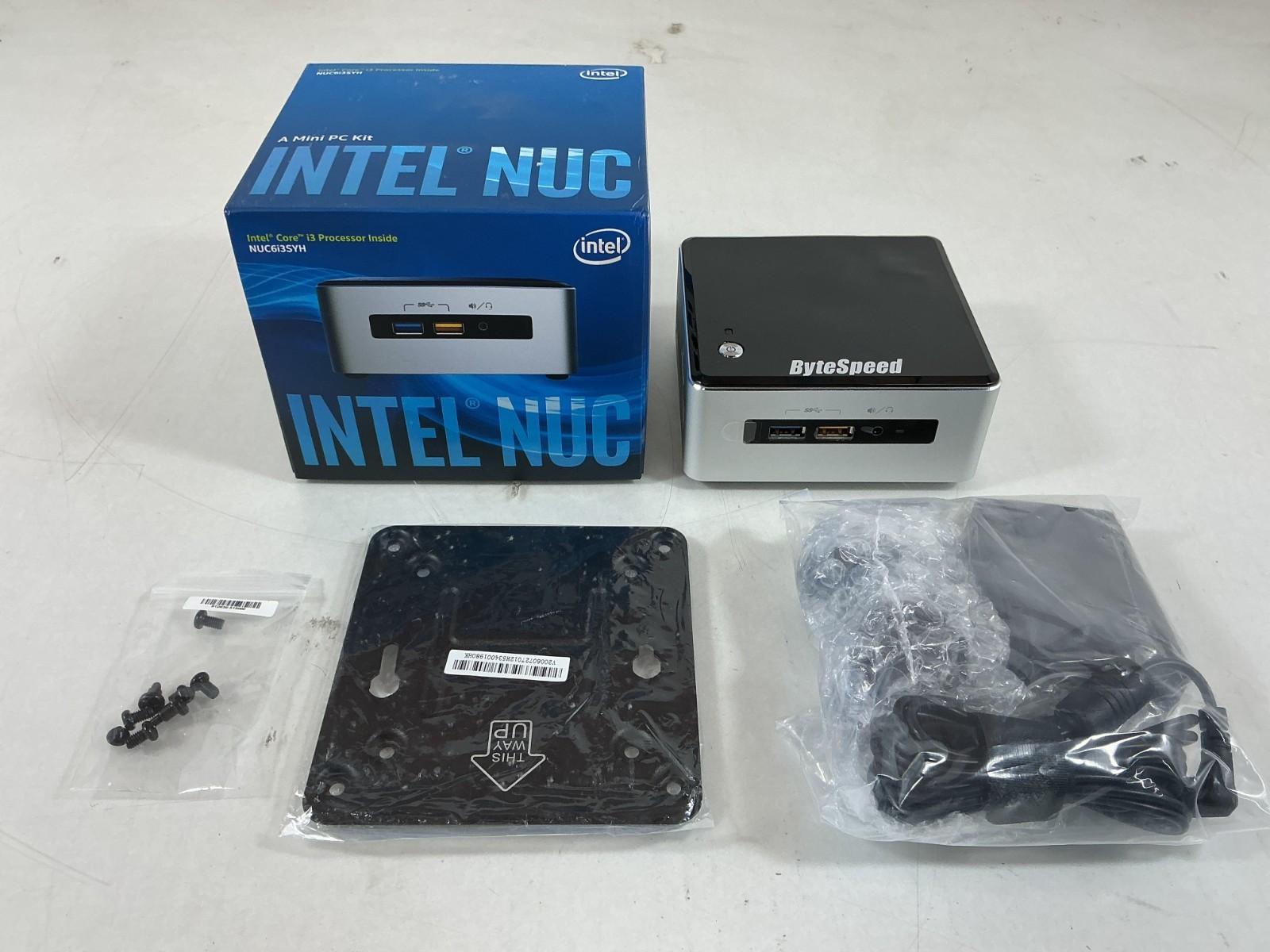 Intel NUC6I3SYH i3-6100U WiFi mDP HDMI Mini PC Kit - BOXNUC6I3SYH