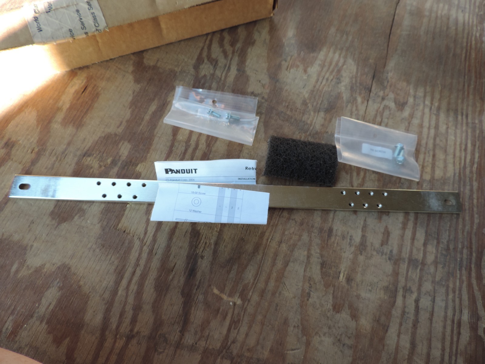 Panduit RGRB19Y RetroFit Ground Bar Kit 