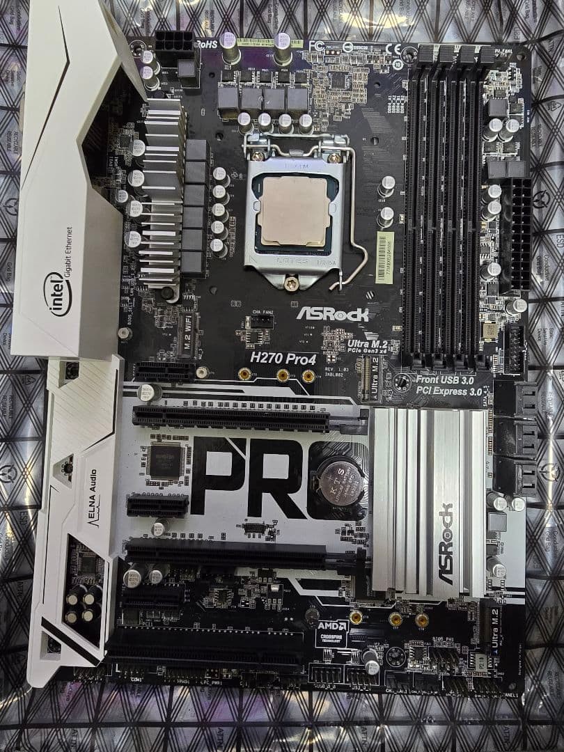 ASRock H270 Pro4 Motherboard with Intel Core i7-7700K ATX