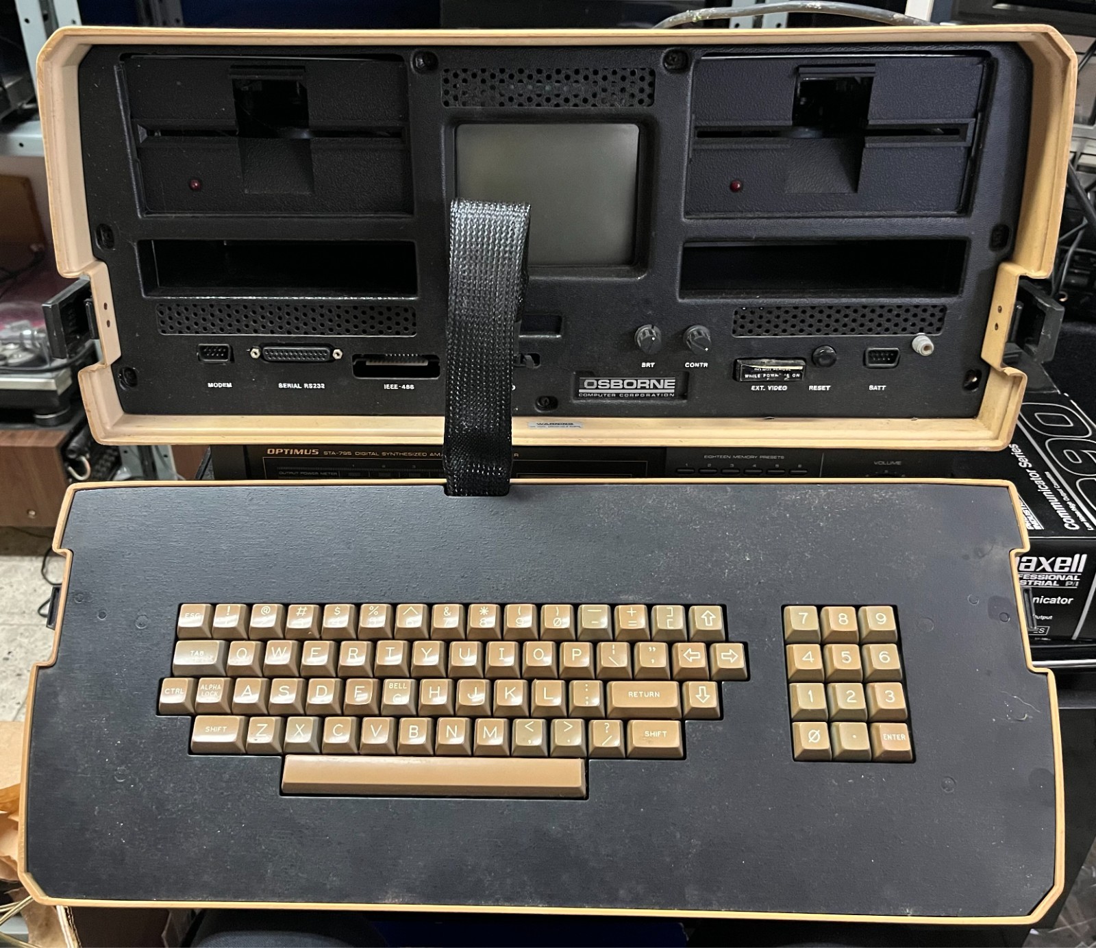 VINTAGE Osborne 1 Personal Computer FOR PARTS/REPAIR*