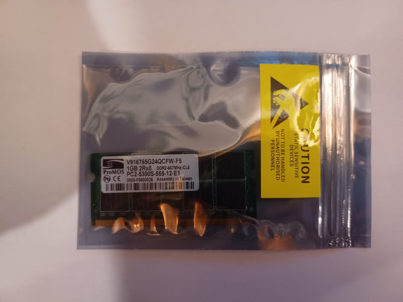 ProMos Technologies 1 GB SO-DIMM 667 MHz DDR2 Memory (V916765B24QCFW-F5)