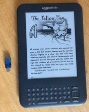 Kindle Keyboard with NEW Battery, MINT Condition, 2 games. Books. Amazon K3 picture
