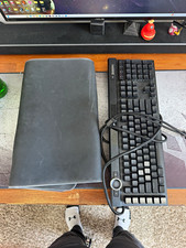 Corsair k100 RGB wire Keyboard W/ MM700 RGB extended mouse pad picture