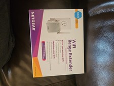 NETGEAR N300 Wi-Fi Range Extender Essentials Edition EX2700 picture