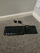 Dell L100 Desktop Computer Keyboard 104-Key USB Wired Standard Typing (TESTED) picture