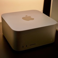Apple Mac Studio - M1 Max - 32 GB RAM - 2 TB SSD - Model A2615 picture