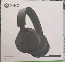Xbox Wireless Headset - Black picture