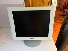 Sony SDM-S71 LCD Monitor Panel - Read picture