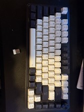 Redragon UCAL PRO K673WB-RGB-PRO Wireless RGB Mechanical Keyboard B/W picture