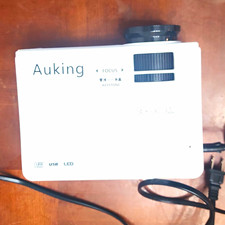 Auking M8-F LCD Mini Projector 1080p Max HDMI USB AV w/ Remote White picture