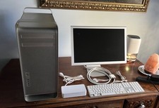 Apple Mac Pro 3,1 2x Quad Core Xeon 2.8GHz, 2GB RAM, 320GB HD, Cinema Display picture
