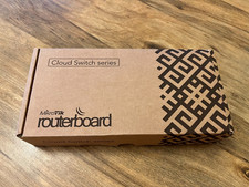Mikrotik CRS305-1G-4S+IN Cloud Router Switch picture