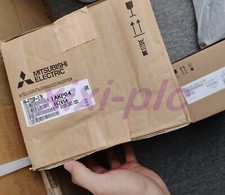 1pcs NEW Mitsubishi  FR-F720P-3.7K   frequency converter  DHL shipping picture