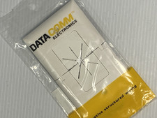 LOT OF 2 - NEW DATACOMM 1-Gang Split Cable Plate w/ Flexible Opening 45-0017-WH picture