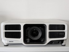 Laser Projector 4K Epson Pro L1200U Lumens 6510 Hours SN: X2X2940074L **READ** picture