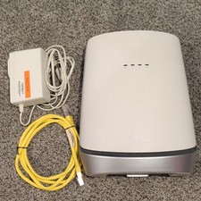 NETGEAR Orbi CBR750 Tri-Band WiFi 6 Router 4200 Mbps 4-Port White/Silver picture