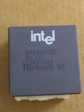 A82385-25 Intel A82385 Vintage Rare PGA Gold. (Cache Controller) picture
