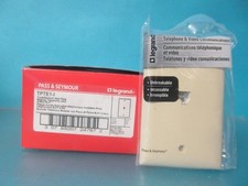 LOT OF 10 LEGRAND P&S TPTE1-I ONE PHONE JACK WALL PLATES W523 IVORY SINGLE PORT picture