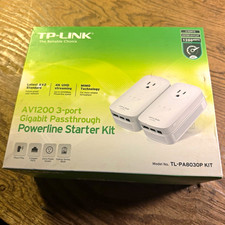 TP-LINK TL-PA8030P KIT AV1200 2-Adapter 3-Port Gigabit Passthrough Kit picture
